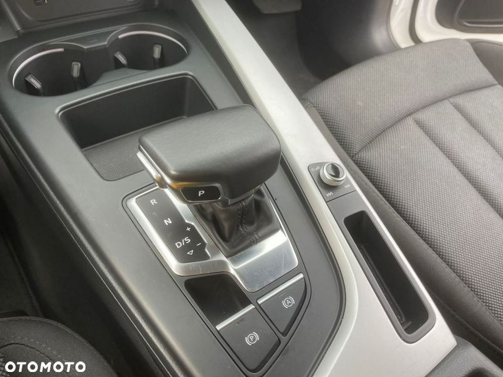 Audi A4 Limousine - 19