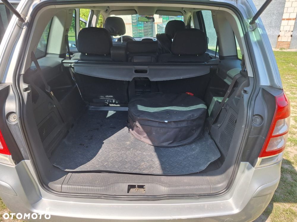 Opel Zafira 1.8 Essentia - 5