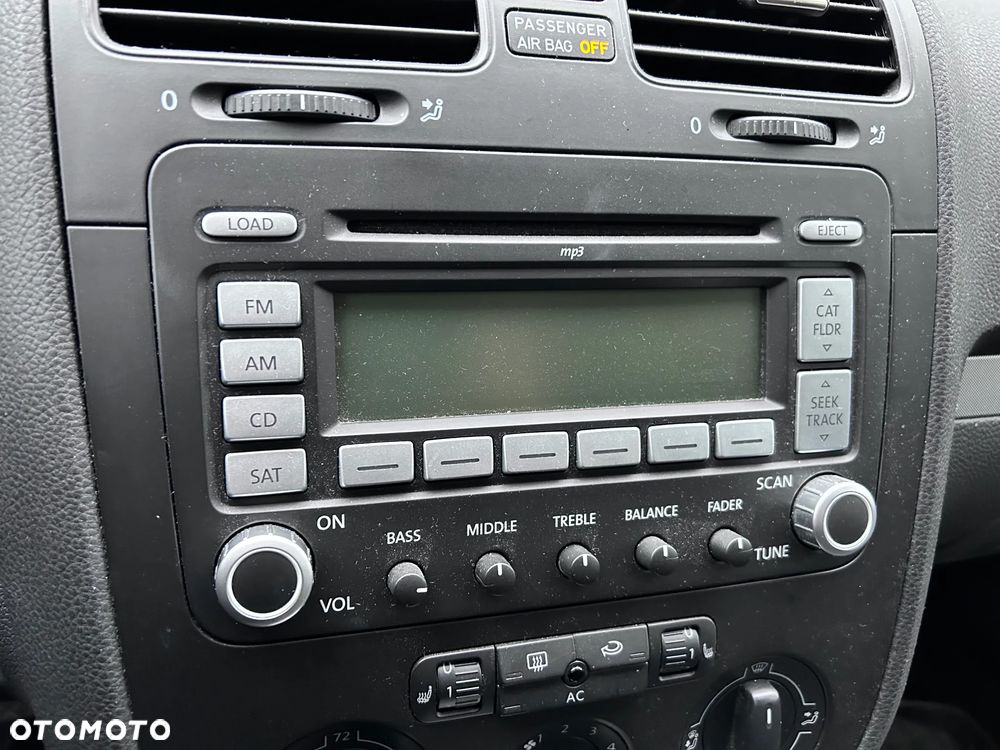 Volkswagen Jetta - 7