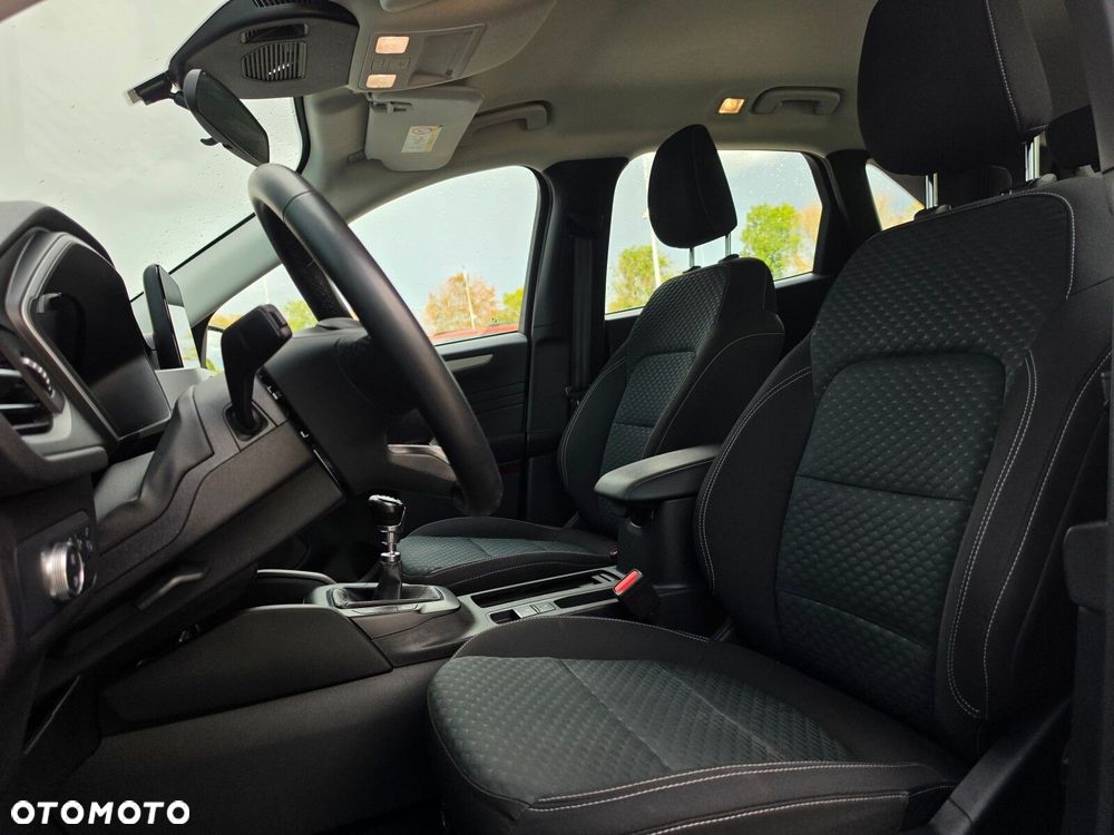 Ford Kuga - 29
