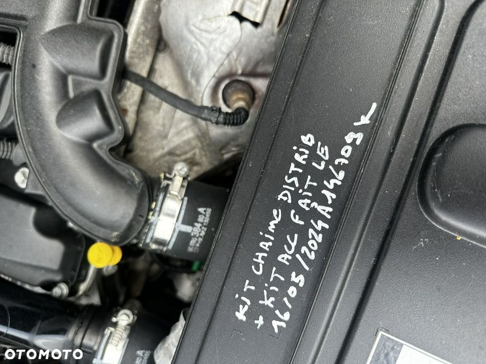 Peugeot 5008 - 24