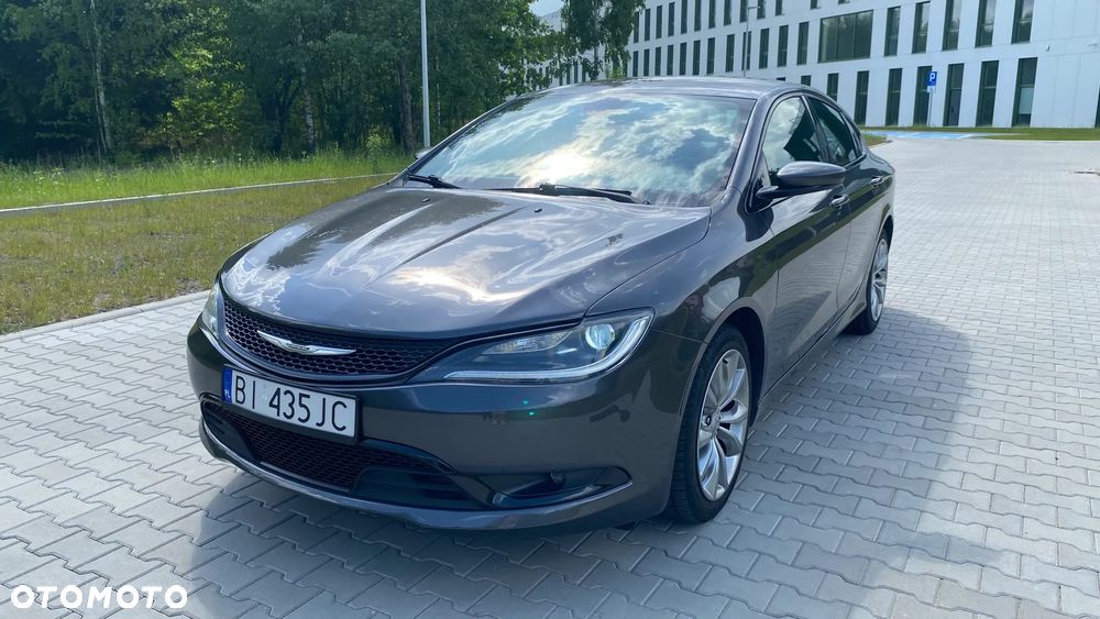 Chrysler 200 - 1