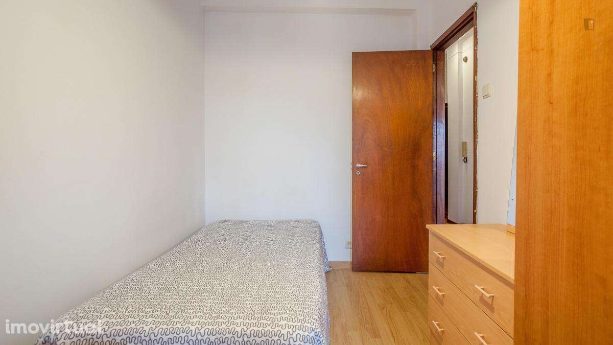 Apartamento com 3 quartos - localizado em Santo Ildefonso Porto - Grande imagem: 3/45