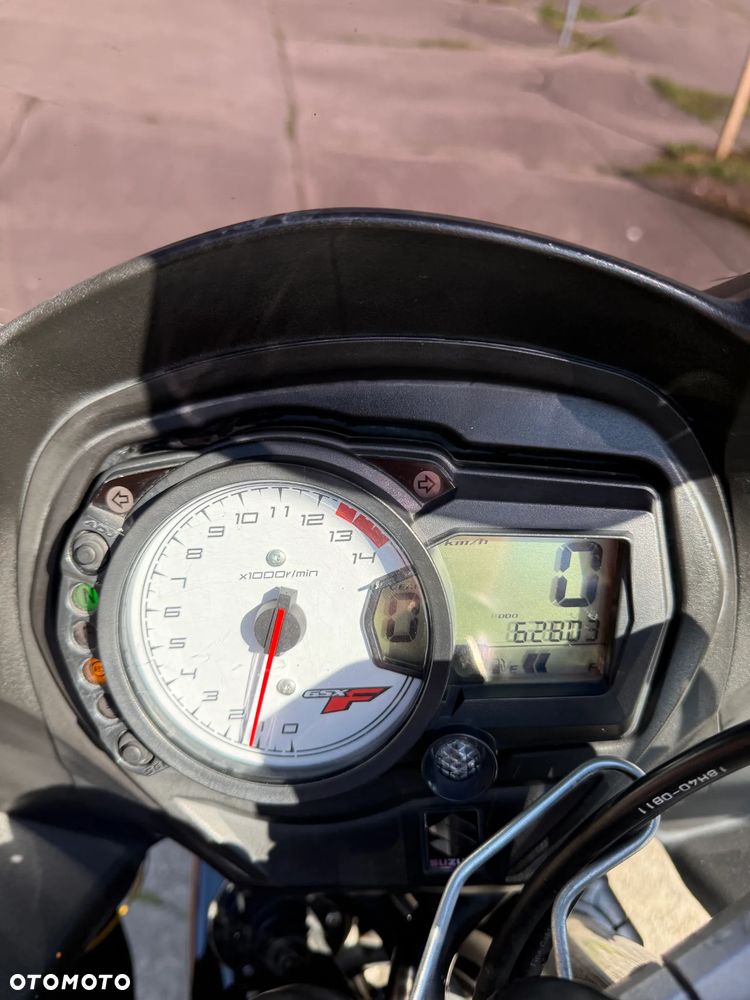 Suzuki GSX - 7