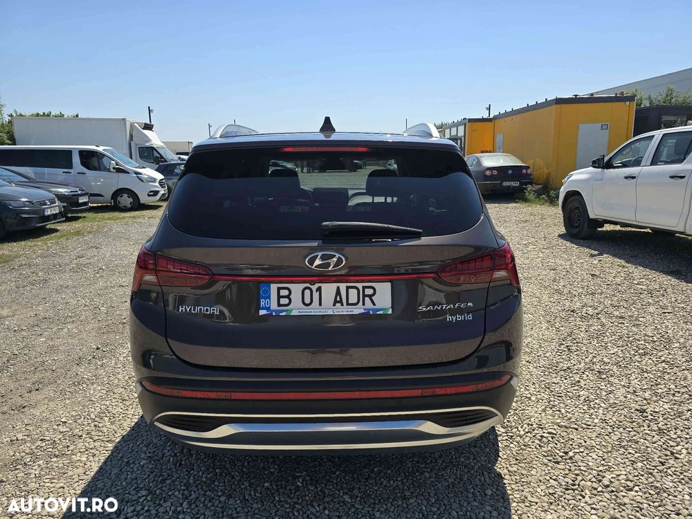 Hyundai Santa Fe - 5