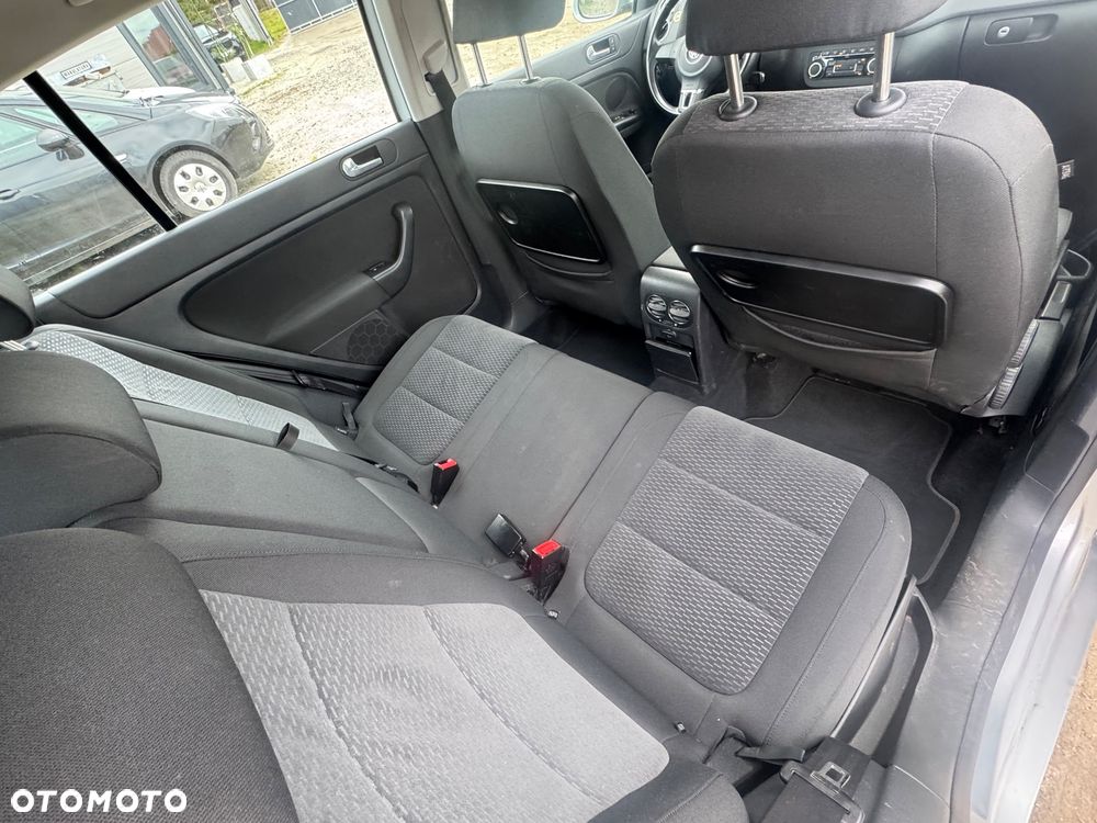 Volkswagen Golf Plus - 17