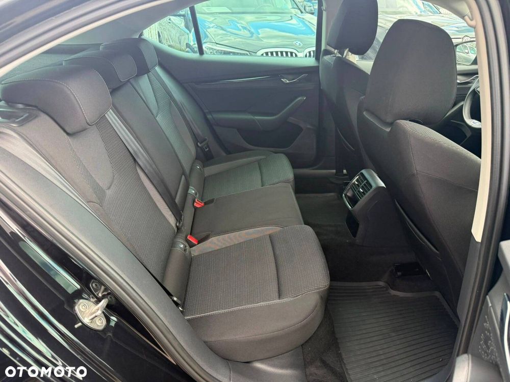 Skoda Octavia 1.5 TSI e-Tec Ambition DSG - 17