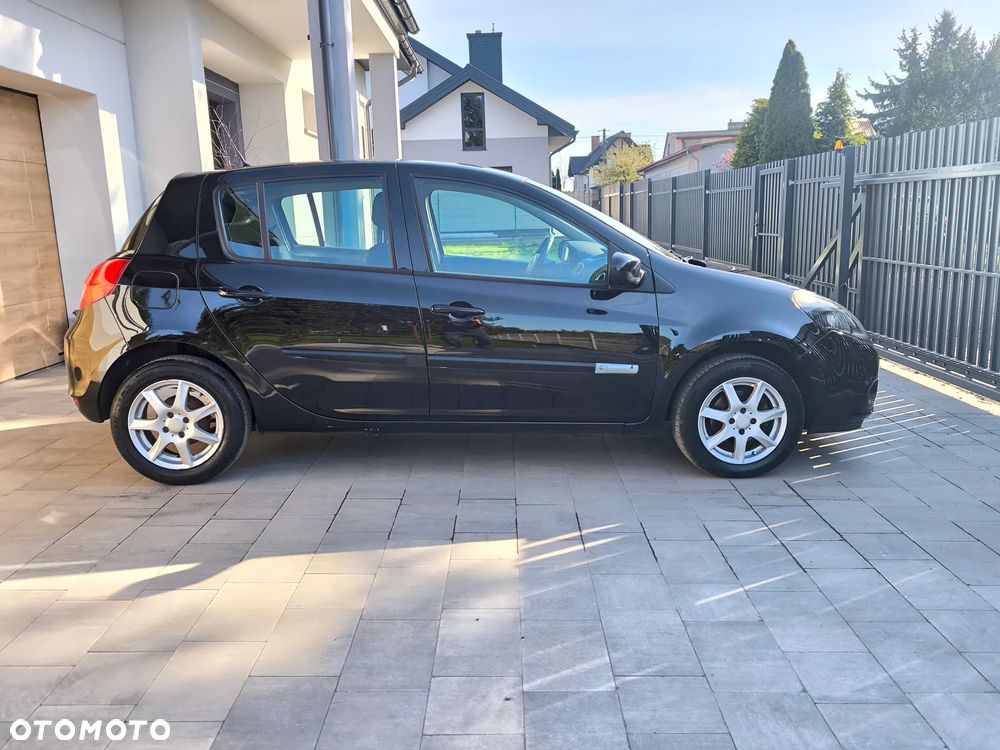 Renault Clio 1.2 16V Expression - 5