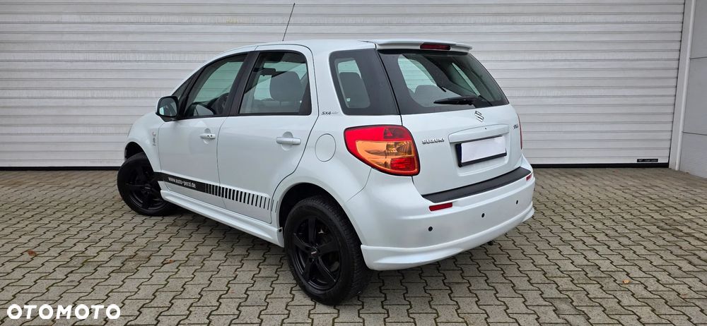 Suzuki SX4 1.6 VVT 4x2 City - 17