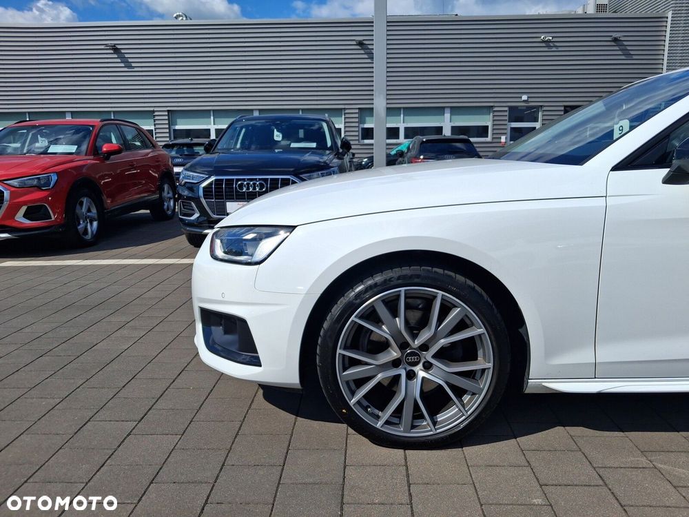 Audi A4 Limousine - 29