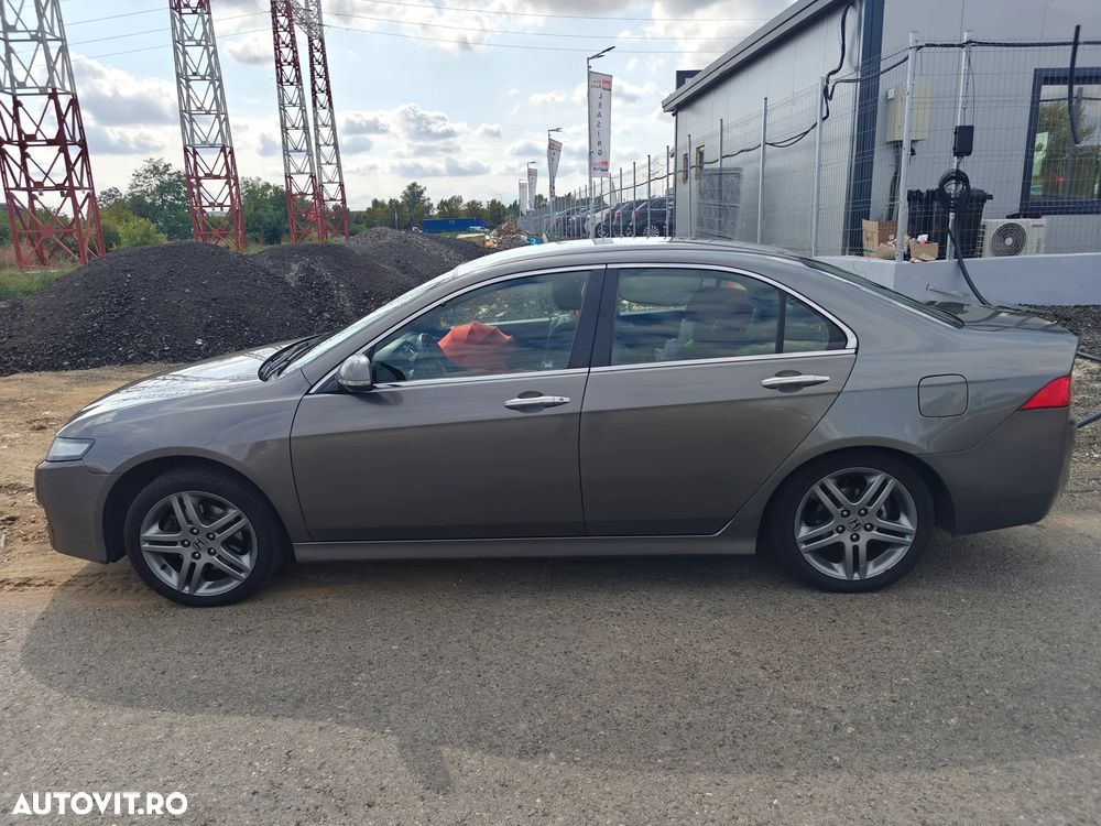 Honda Accord 2.0 i Tourer ES - 4