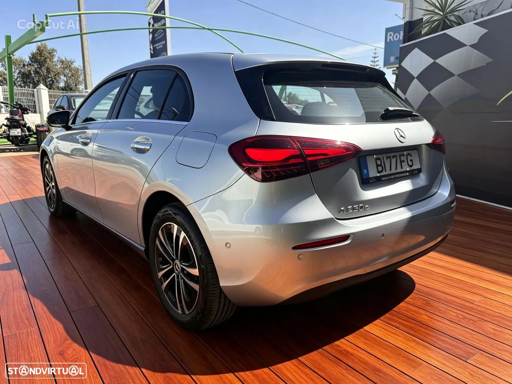 Mercedes-Benz A 250 e Progressive - 9