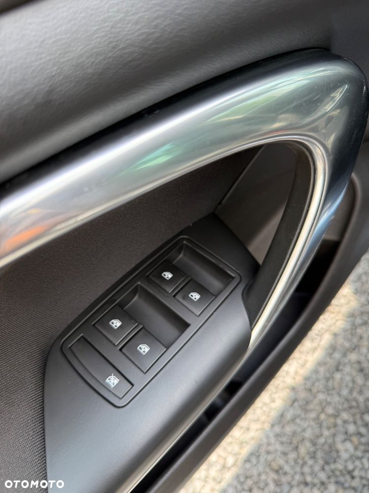Opel Insignia 2.0 CDTI ecoFLEX Start/Stop Business Innovation - 22