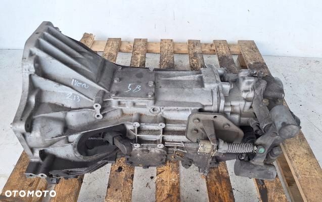 Skrzynia IVECO DAILY 2.3 JTD HPI 5 biegów 06-12r 2830.5 8872841 - 1