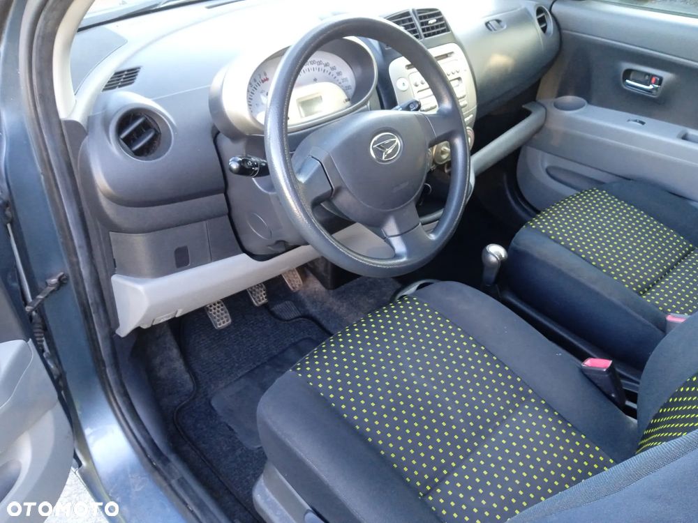 Daihatsu Sirion 1.3 - 8