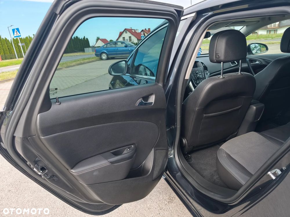 Opel Astra 1.4 Turbo Cosmo - 9