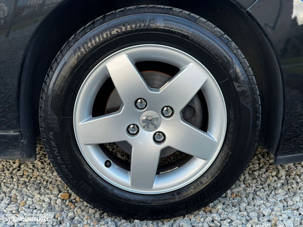 Peugeot 207 1.6 HDi Sport - 8