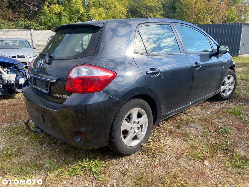 Toyota Auris 1.8 HSD Luna - 4