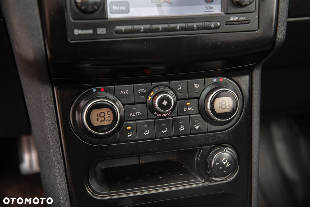 Nissan Qashqai 2.0 4 x 4 tekna - 23