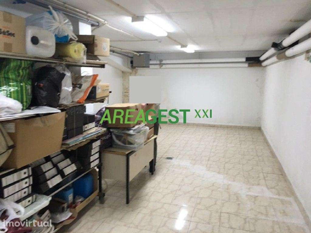 Loja para venda com rendimento, na Pontinha, Odivelas - Grande imagem: 5/13