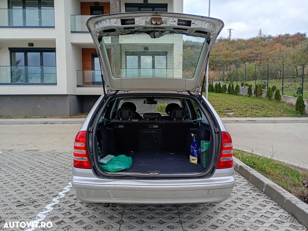 Mercedes-Benz C - 5