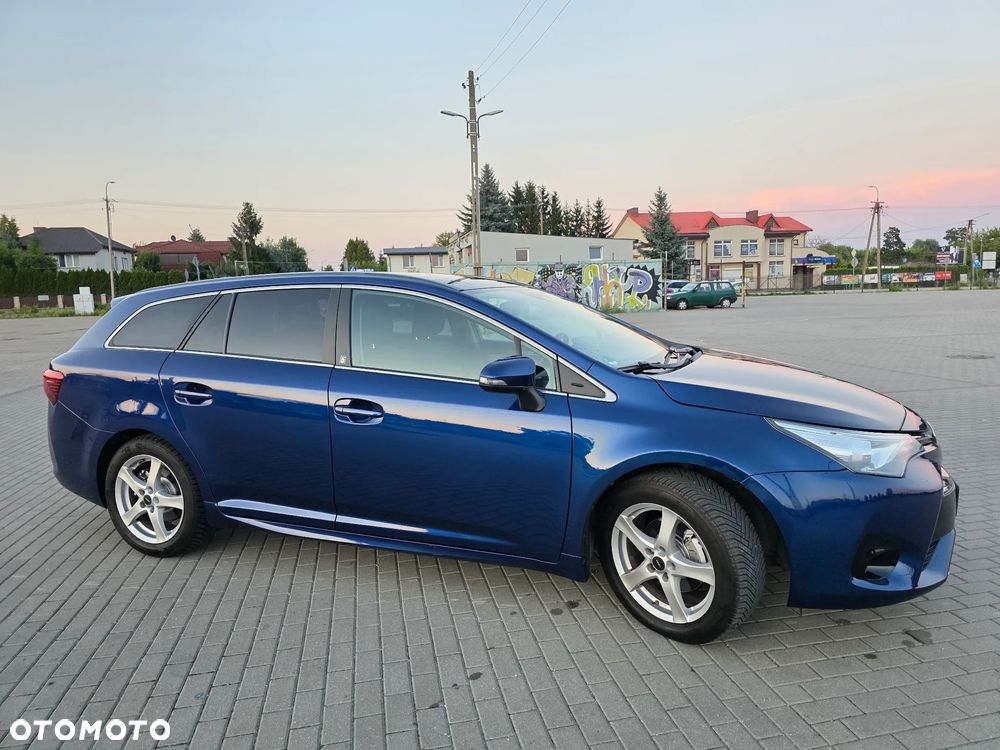 Toyota Avensis Touring Sports 1.8 Multidrive S Comfort - 12