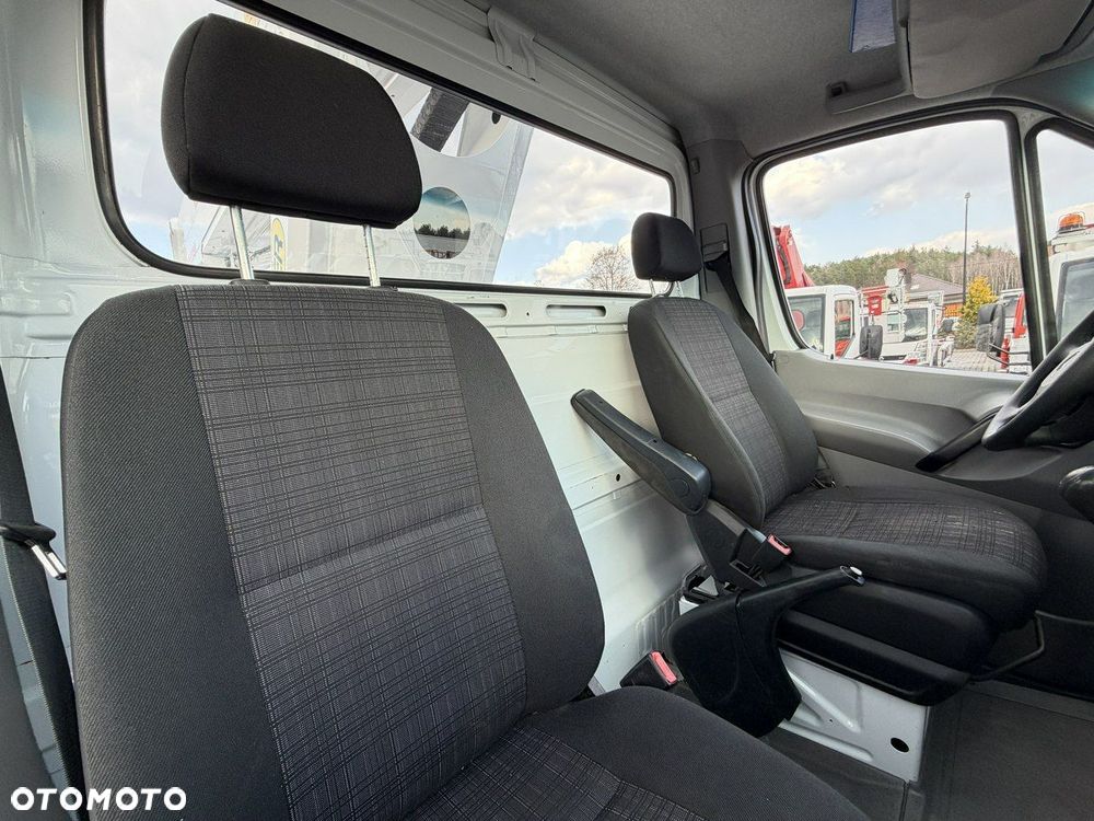 Mercedes-Benz Sprinter - 26