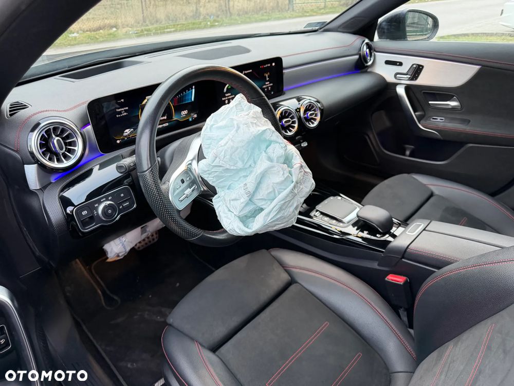 Mercedes-Benz CLA AMG 35 4-Matic 7G-DCT - 10