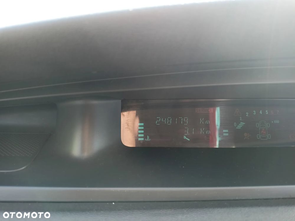 Renault Scenic - 11