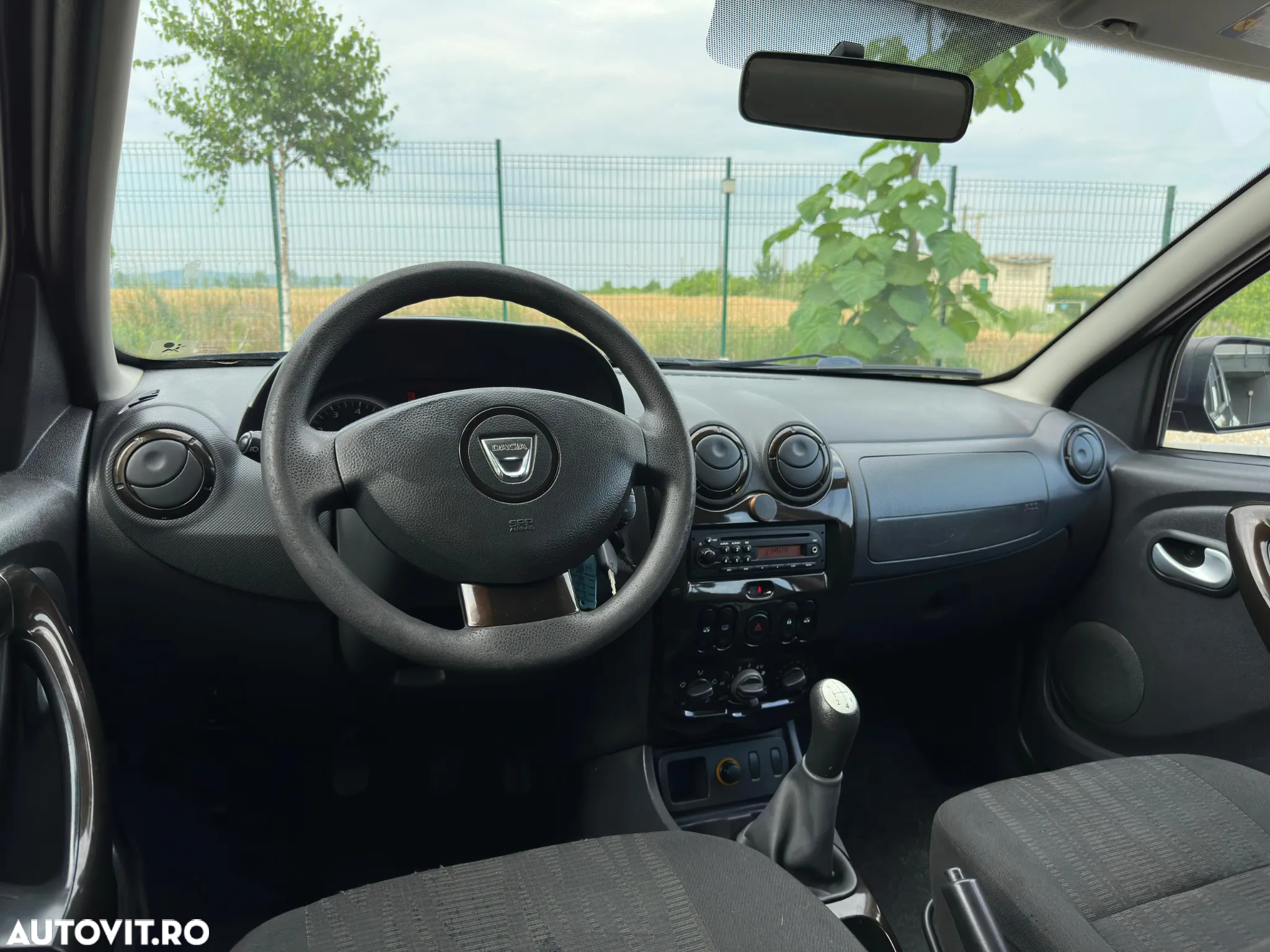 Dacia Duster 1.6 16V 4x2 Laureate - 7