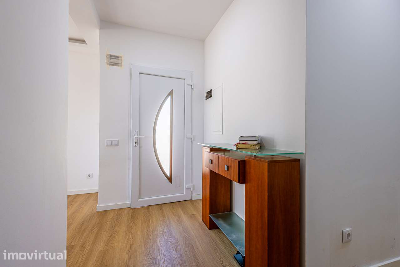 Moradia T3 com Terreno de 2.000 m² em Pontével - Grande imagem: 3/46