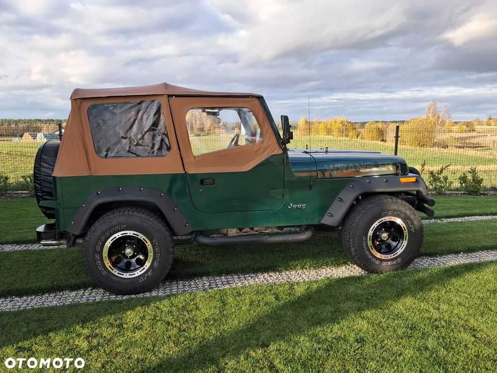Jeep Wrangler - 6