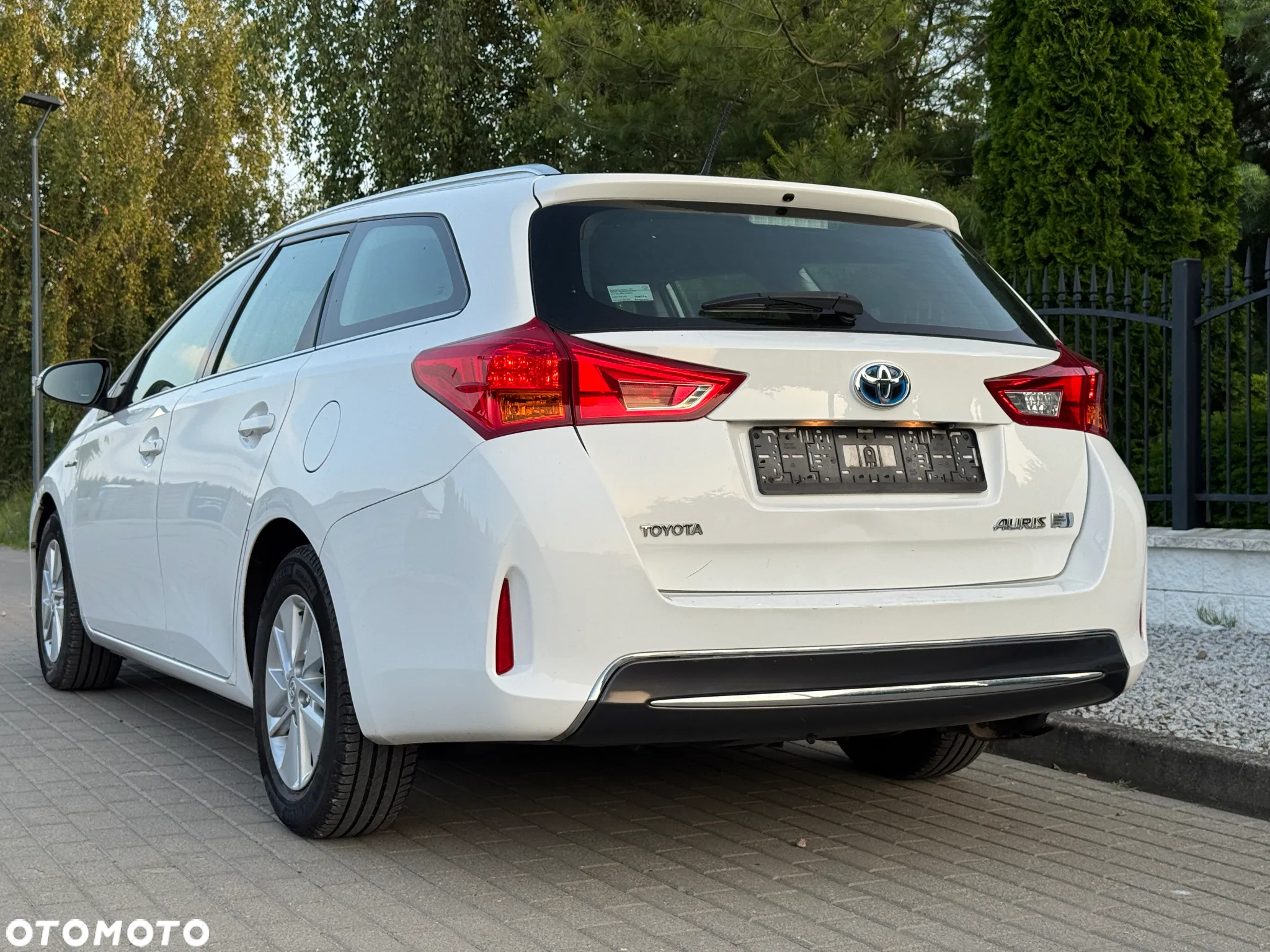 Toyota Auris 1.8 VVT-i Hybrid Automatik Comfort - 3