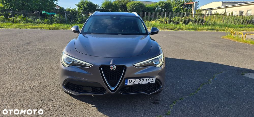 Alfa Romeo Stelvio 2.0 Turbo TI Q4 - 3