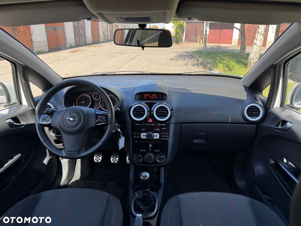 Opel Corsa 1.4 16V Graphite - 3