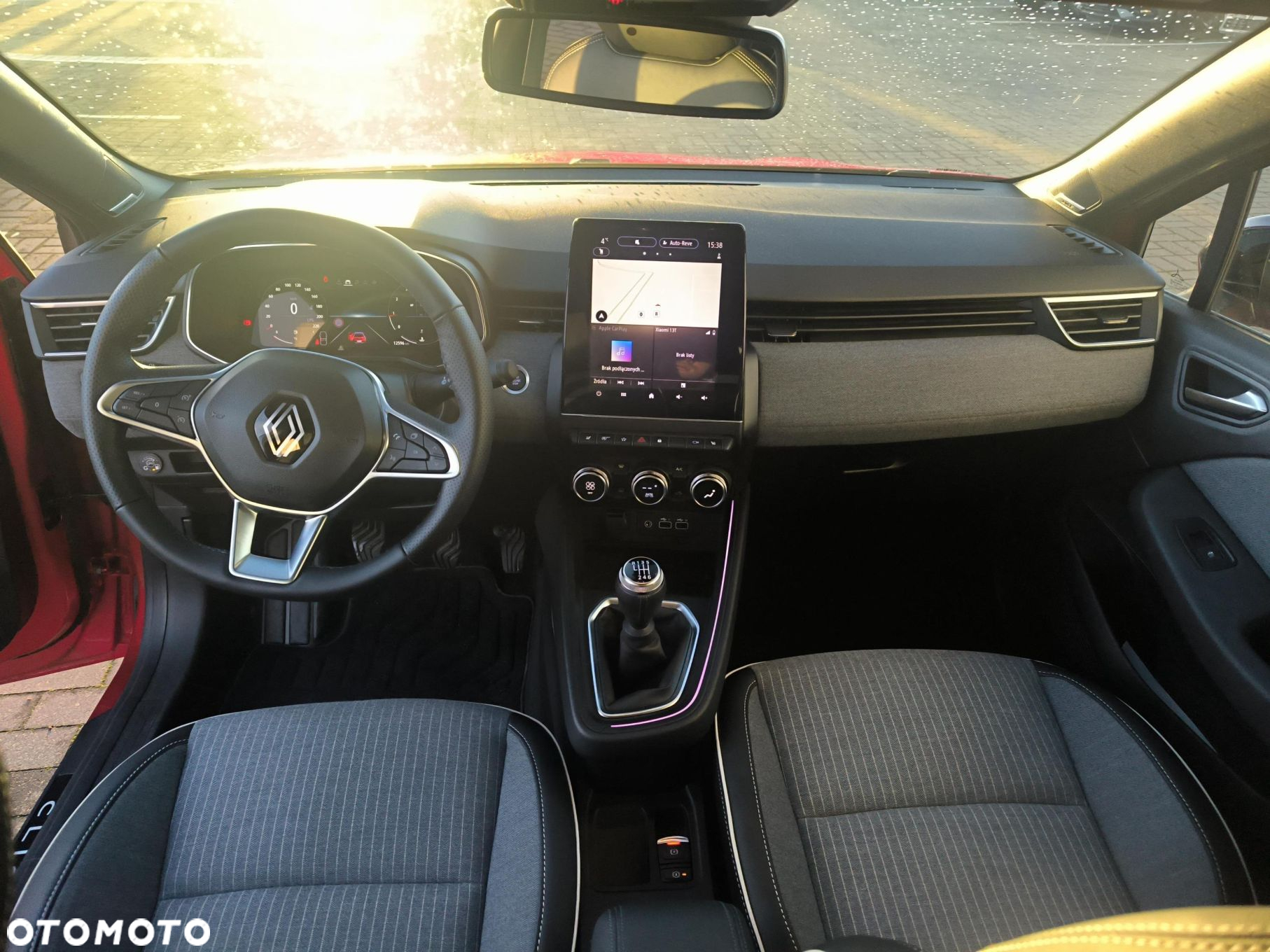 Renault Clio 1.0 TCe Techno - 15
