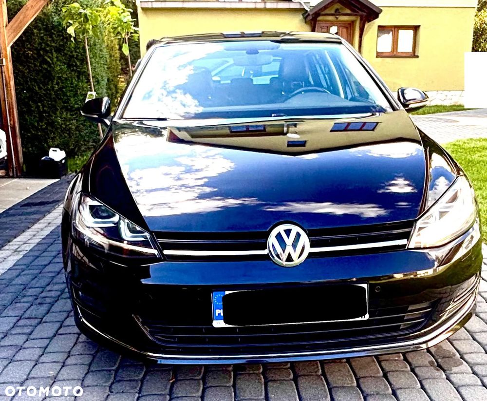 Volkswagen Golf - 8