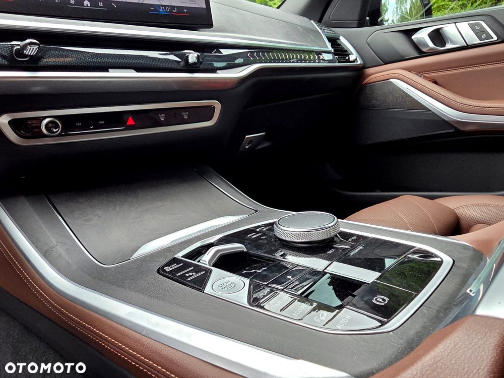 BMW X5 xDrive30d mHEV - 11