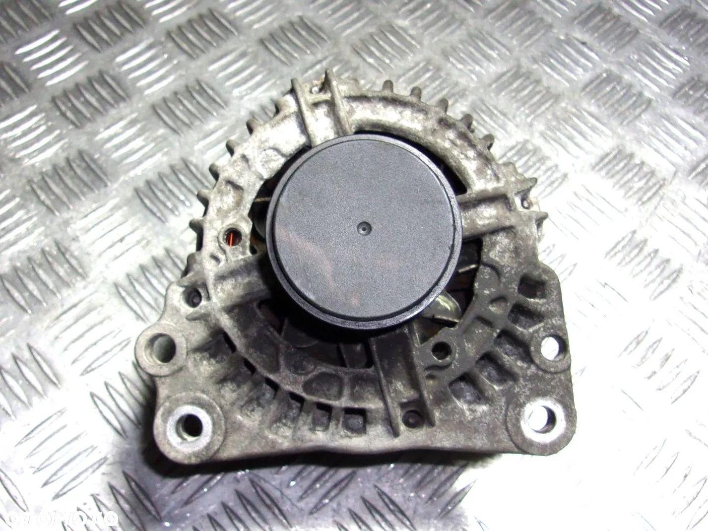 Galaxy Alhambra Sharan Taos Touran alternator 1.9 2.0 TDI 2.0i - 1