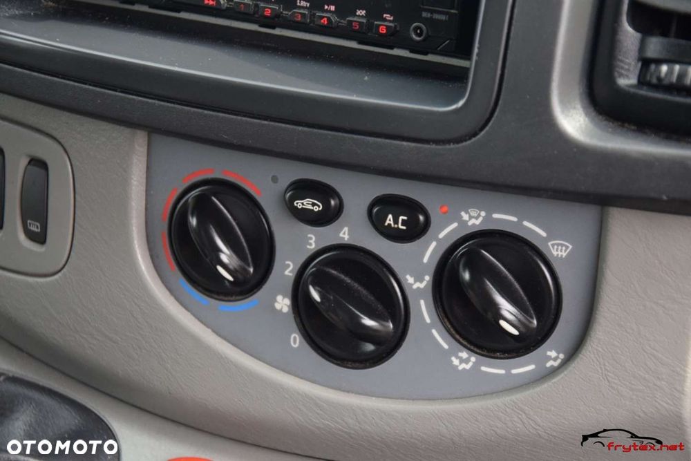 Opel Vivaro - 18