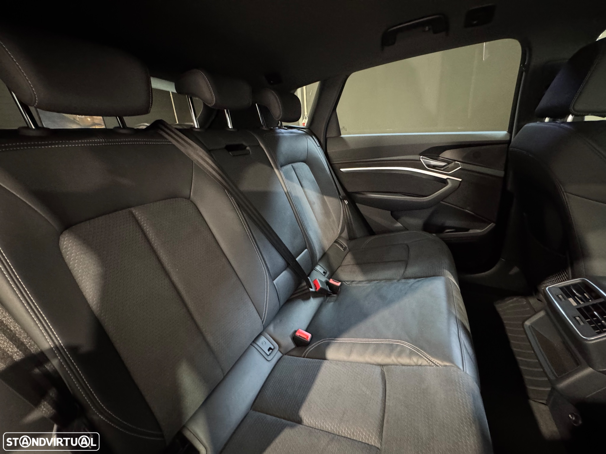 Audi e-tron 55 quattro S line - 22