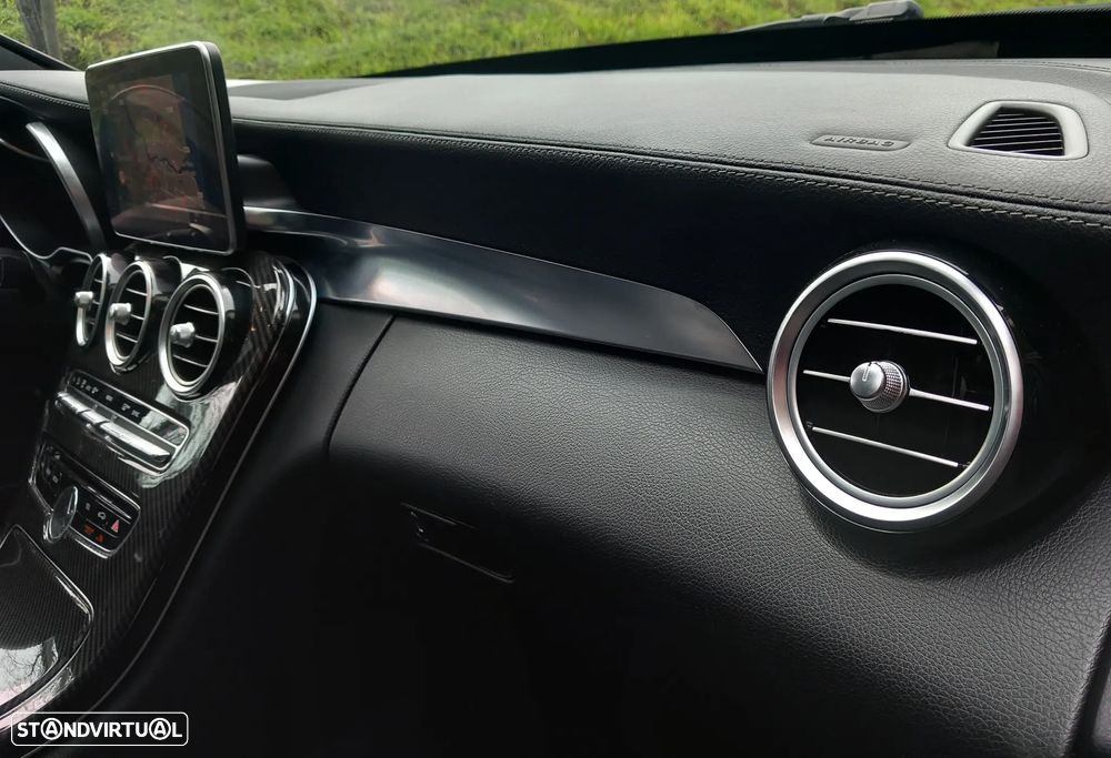 Mercedes-Benz C 300 h AMG Line - 16