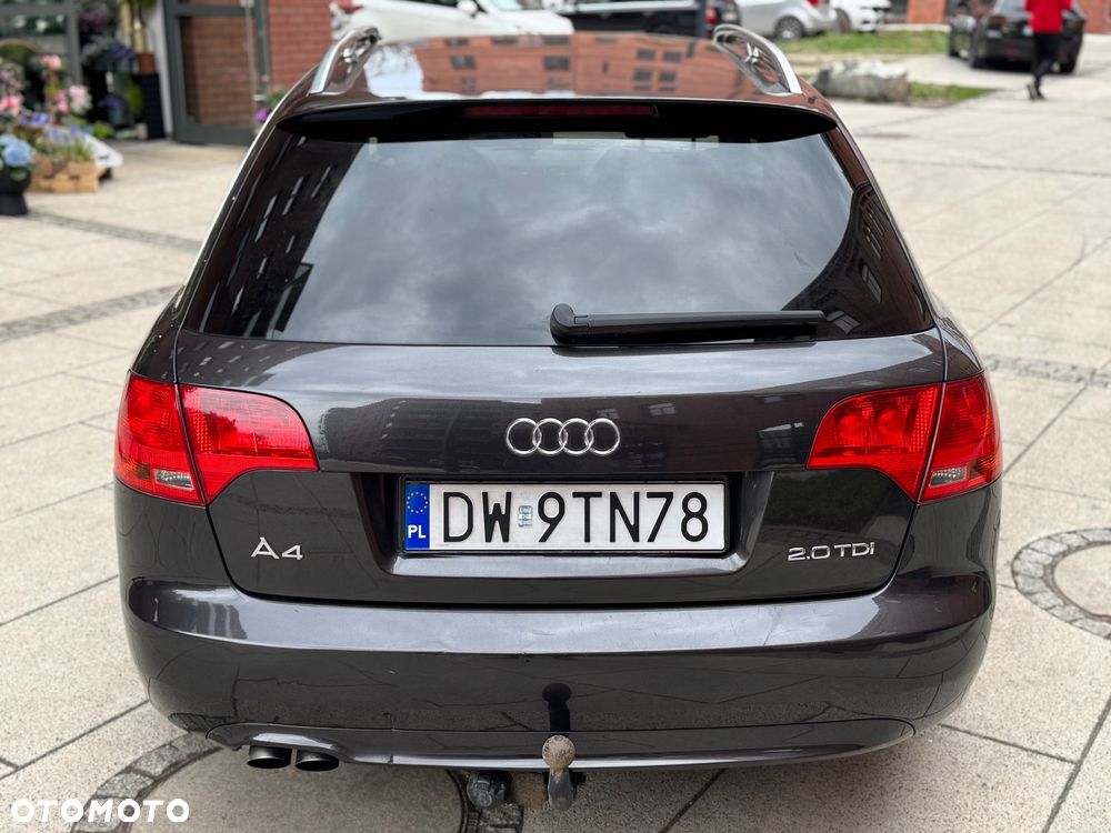 Audi A4 Avant - 4
