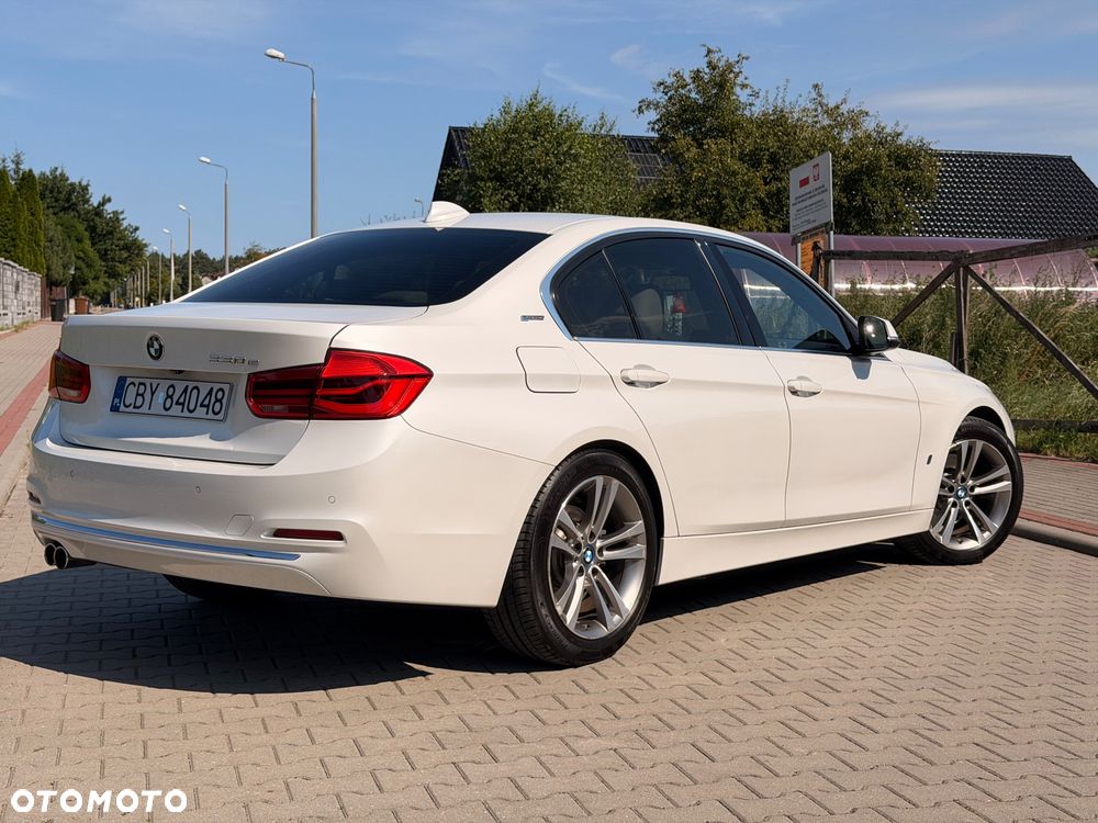 BMW Seria 3 2018 photo 5