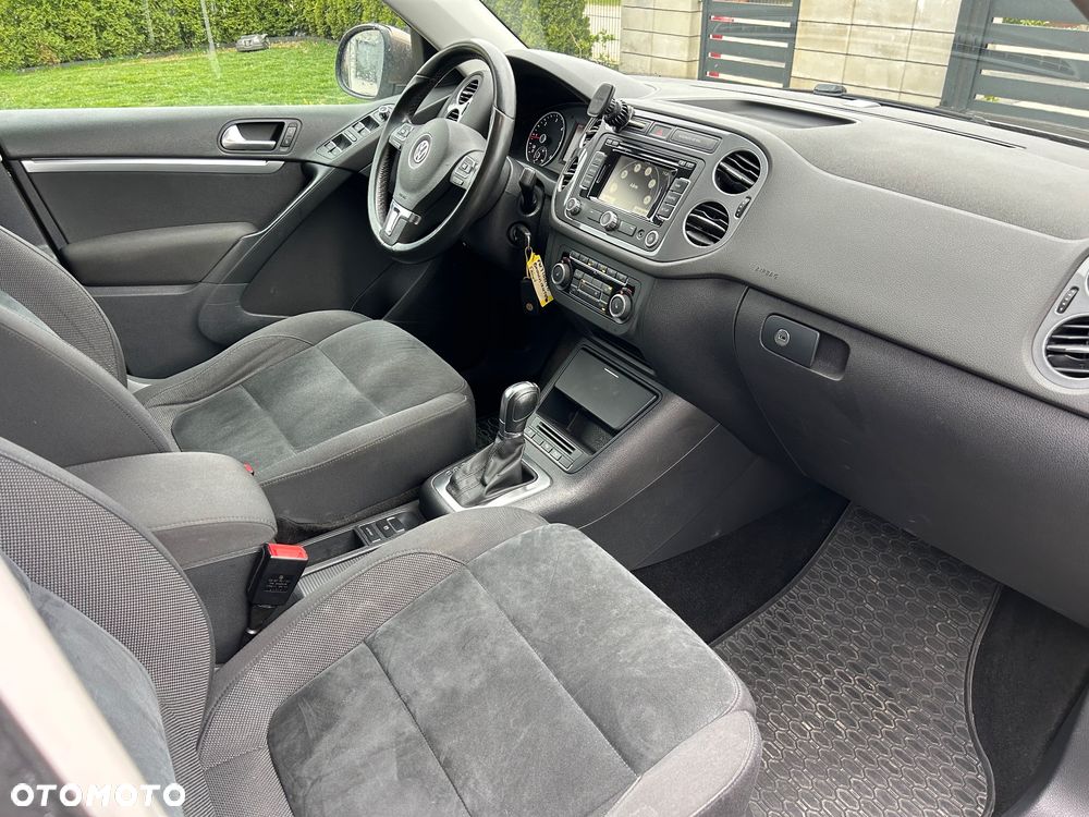 Volkswagen Tiguan 2.0 TDI DPF 4Motion BlueMotion Technology DSG Sport & Style - 29