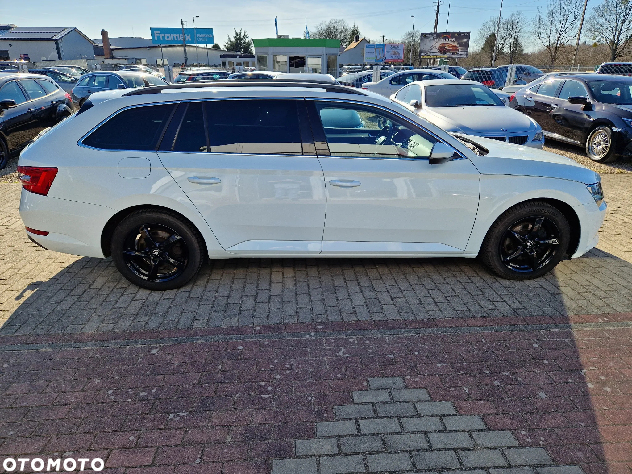 Skoda Superb 2.0 TDI DSG Ambition - 7