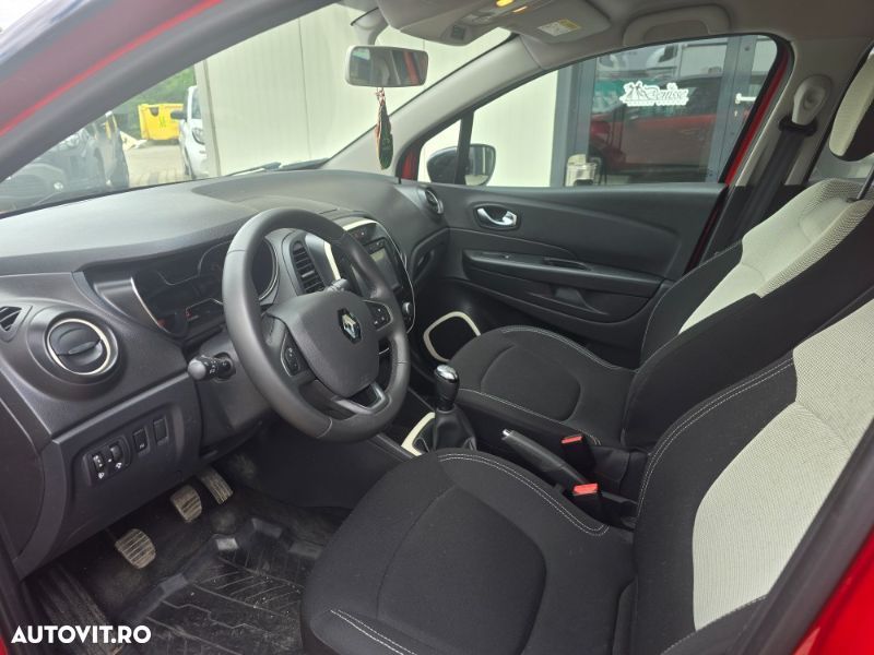 Renault Captur - 25