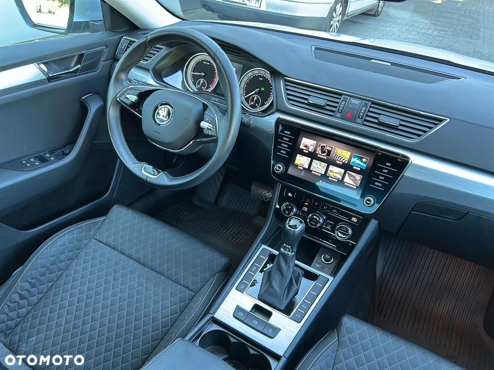 Skoda Superb 2.0 TSI Ambition DSG - 18