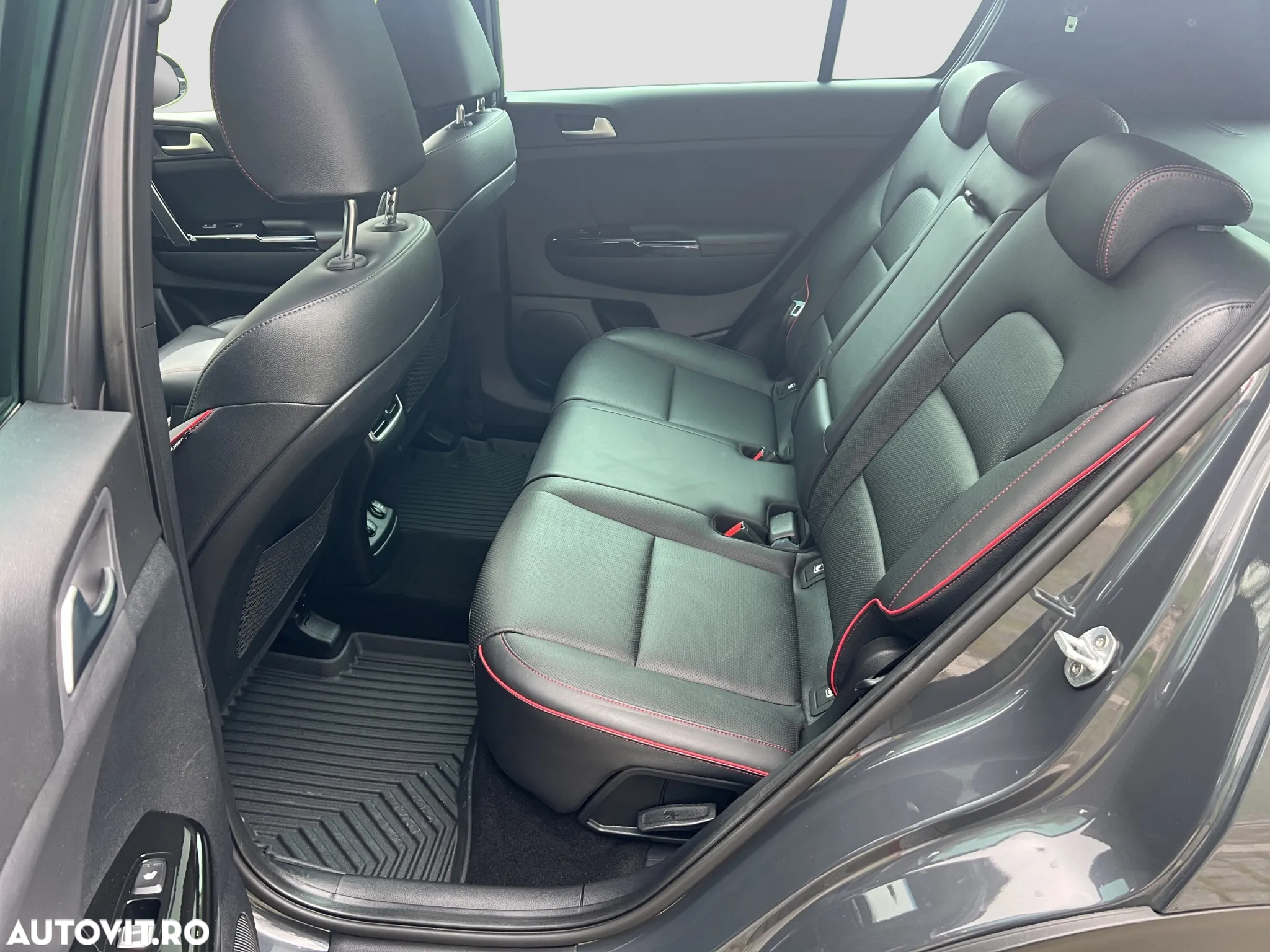 Kia Sportage 2,0 CRDI AWD Aut. GT Line - 8