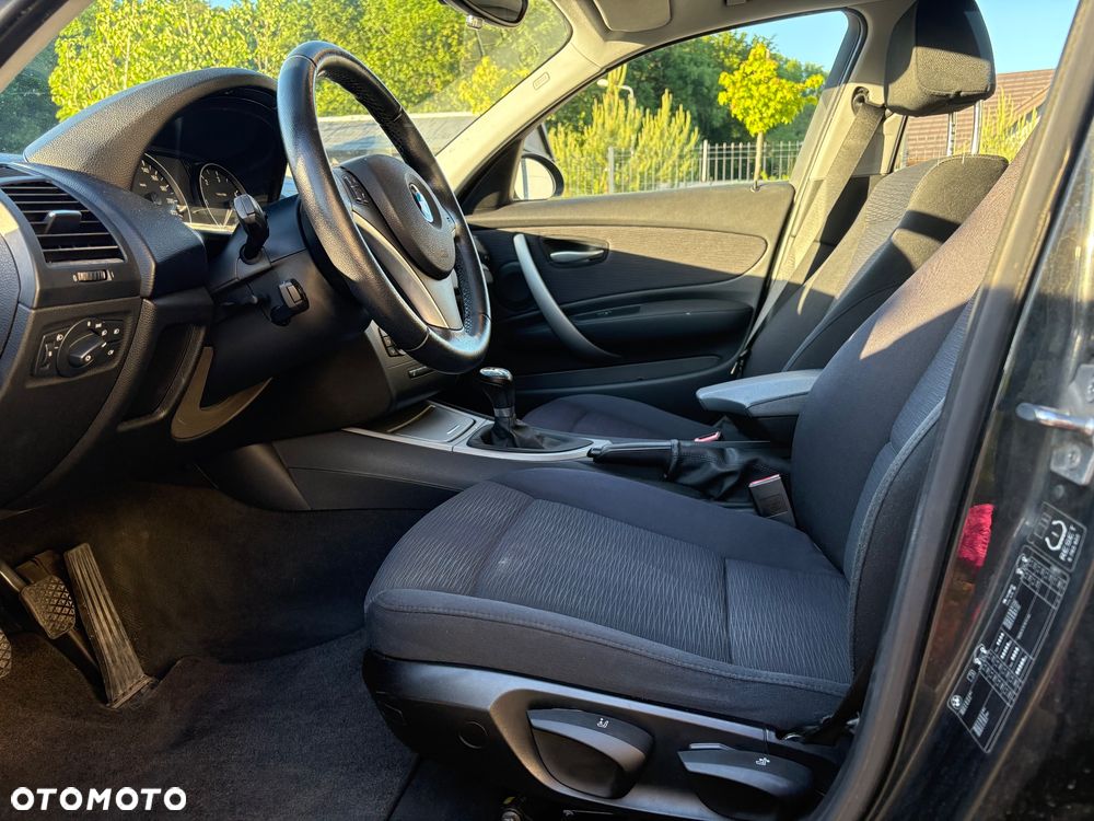 BMW Seria 1 116d - 12
